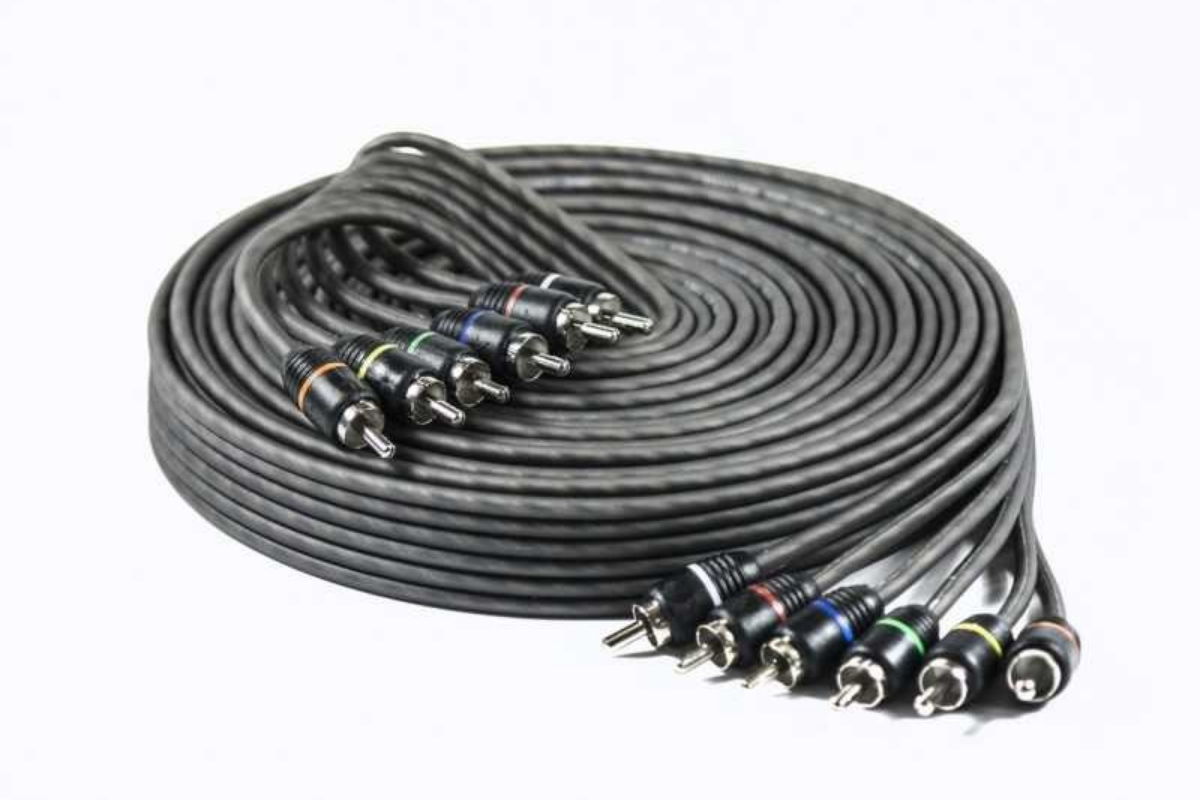 FOUR Connect Double RCA 5.5 m DNR Stage 1 (6 x 5.5 m Double Blindage)